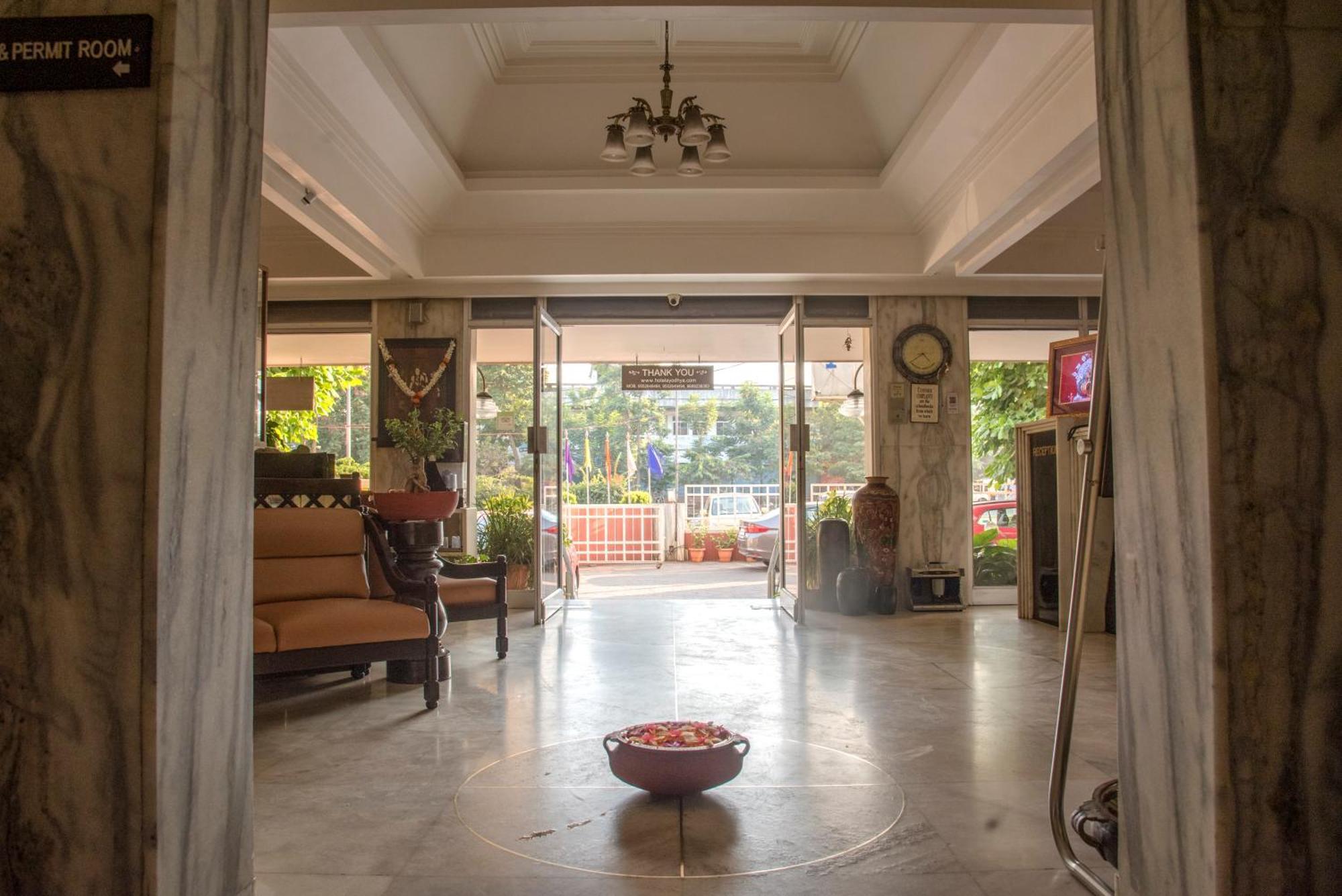 Ayodhya 3*