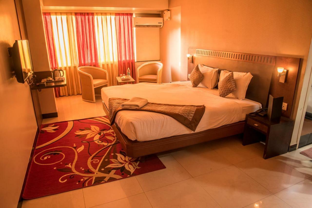 Hotel Ayodhya