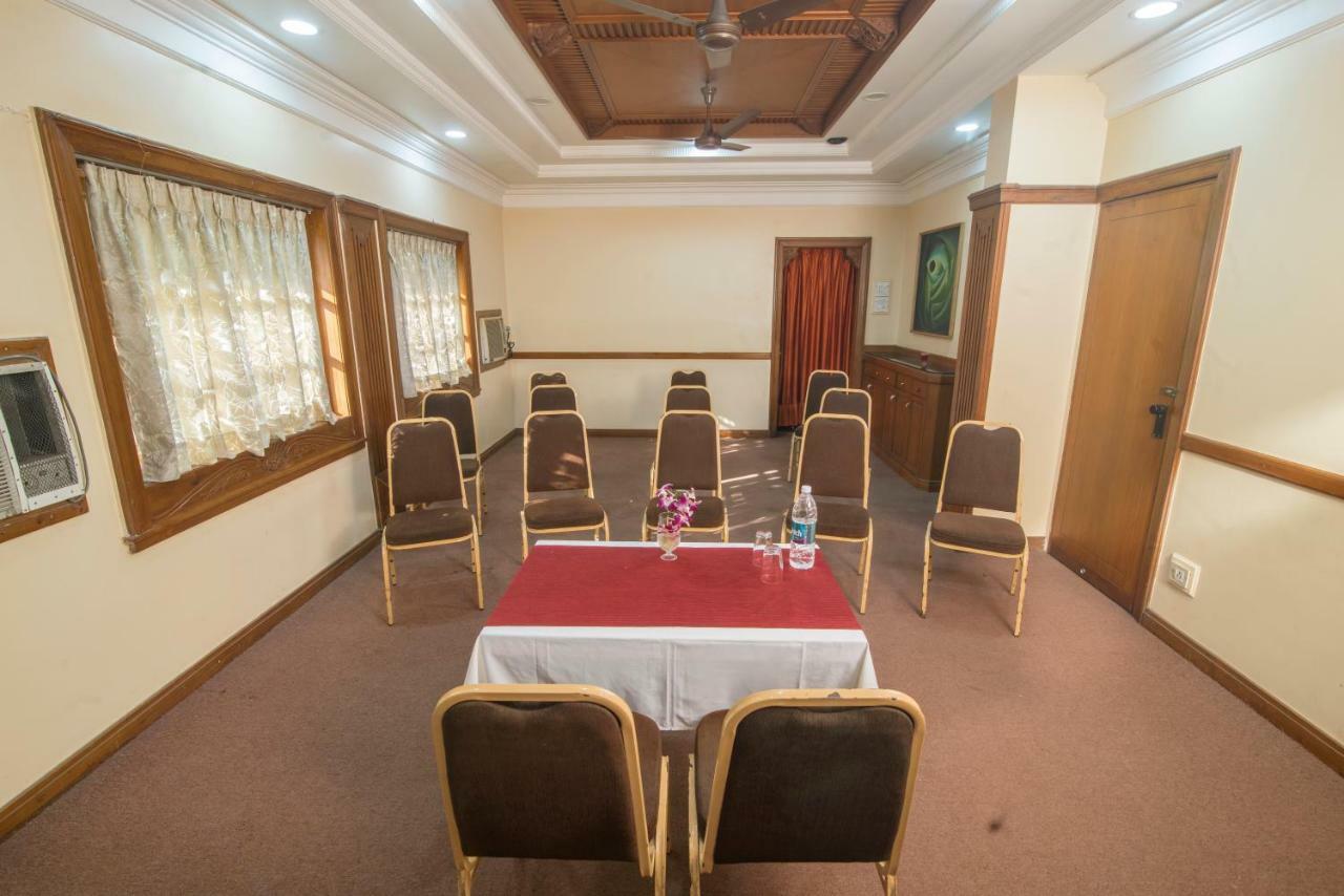 Ayodhya Hotel 3*