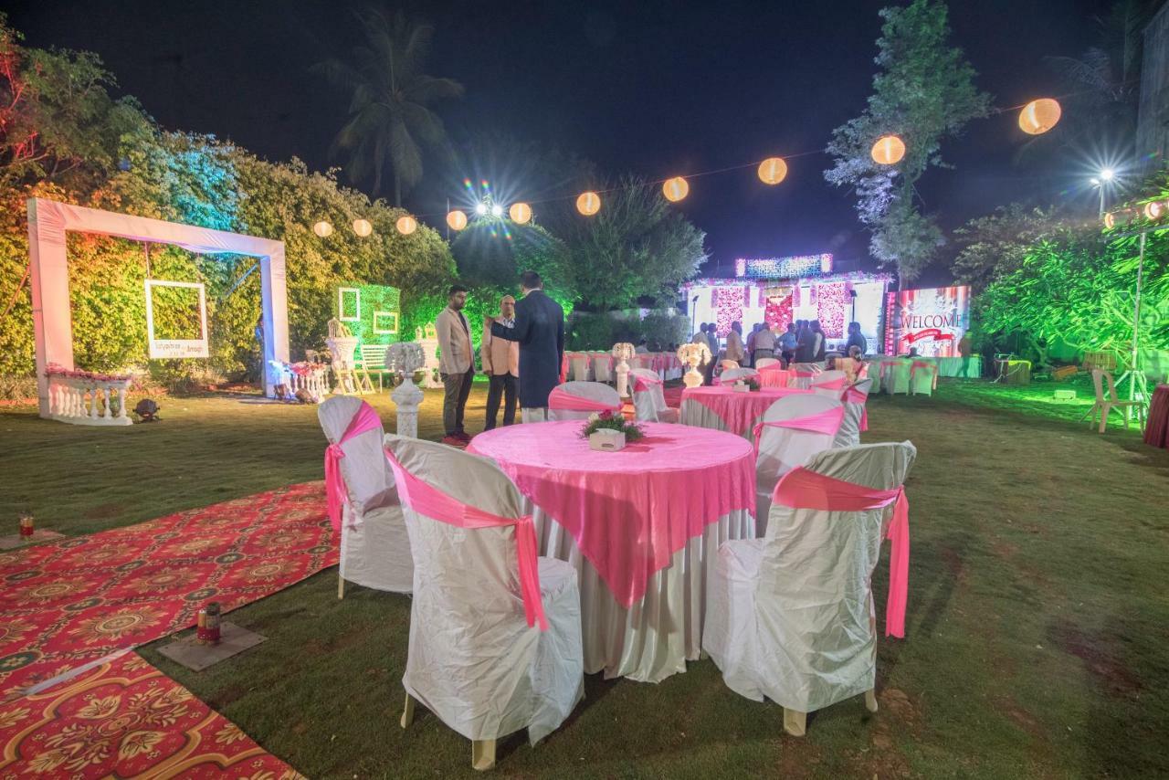 Ayodhya Hotel